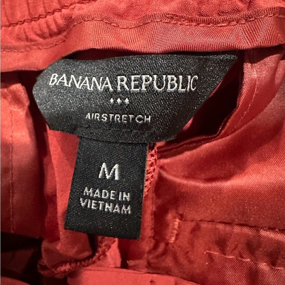 Banana Republic Men’s Red Chinos for Effortless Style Size Medium - Picture 7 of 8